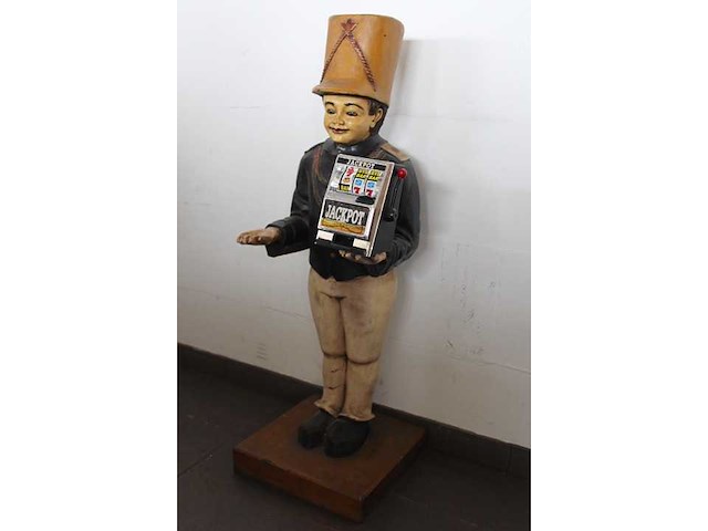 Houten butler met slotmachine - afbeelding 4 van  4