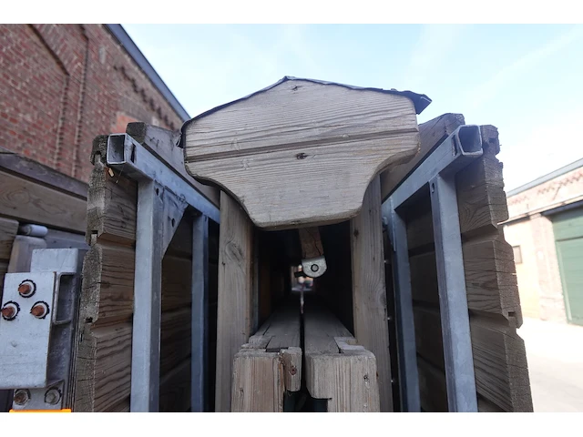 Houten chalet - afbeelding 5 van  6