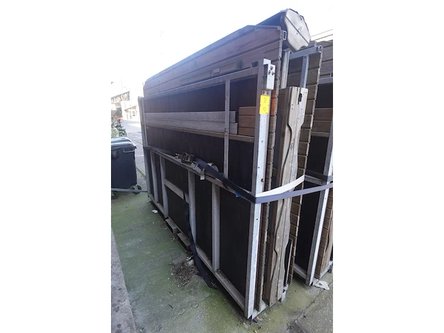 Houten chalet - afbeelding 3 van  6