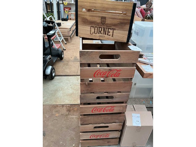 Houten decoratie dranken stapelbakken - afbeelding 2 van  2