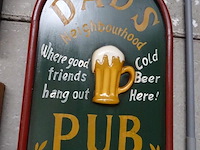 Houten decoratief bord dad's pub - afbeelding 1 van  1