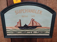 Houten decoratief bord shipchandler - afbeelding 1 van  1