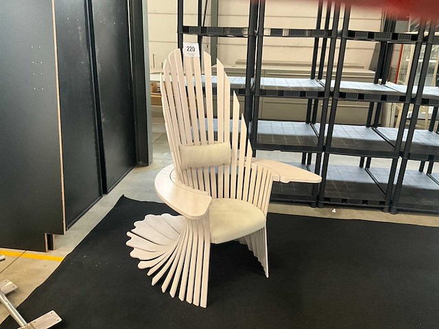 Houten design stoel - afbeelding 1 van  5