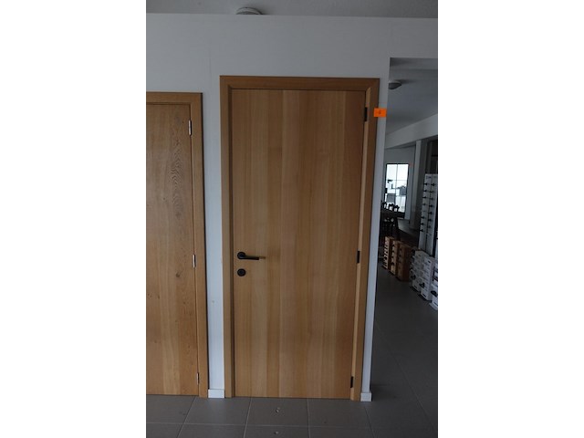 Houten deur showroom model - afbeelding 1 van  2