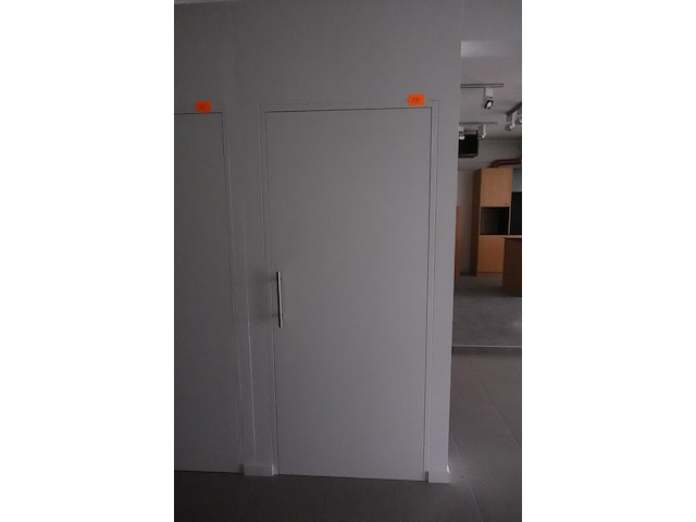 Houten deur showroom model - afbeelding 1 van  2