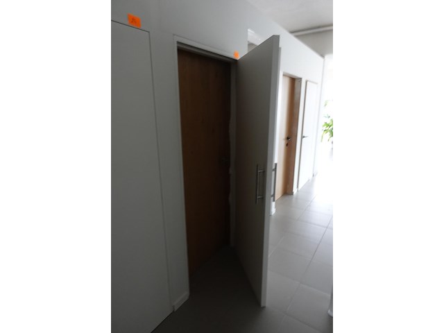 Houten deur showroom model - afbeelding 2 van  2