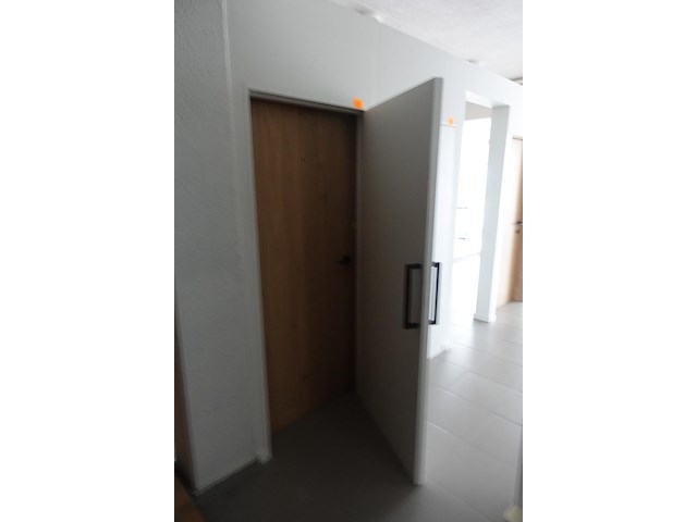 Houten deur showroom model - afbeelding 2 van  2