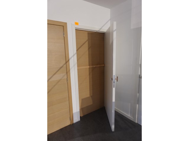 Houten deur showroom model - afbeelding 2 van  2