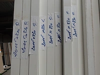 Houten deurhouder + inhoud - afbeelding 3 van  4