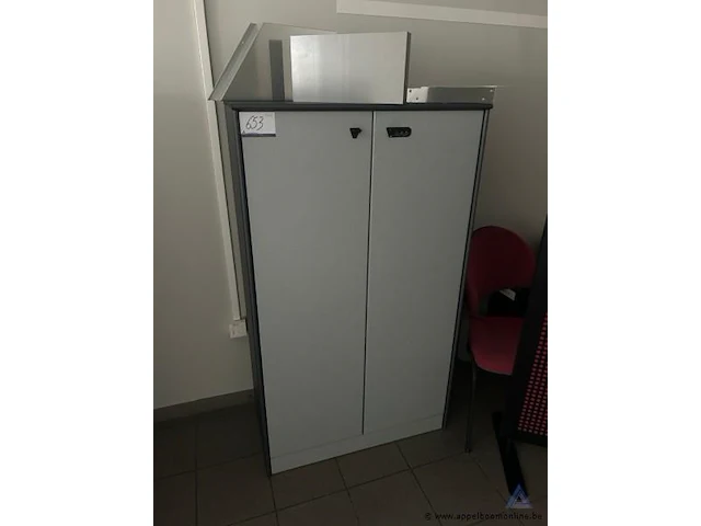 Houten dossierkast afm 150x80cm - afbeelding 2 van  2