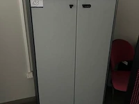 Houten dossierkast afm 150x80cm