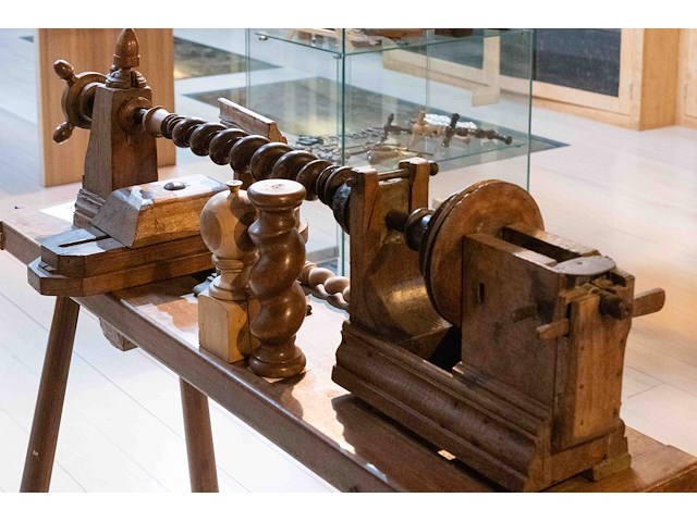 Houten draaibank ± 1700 - afbeelding 3 van  8