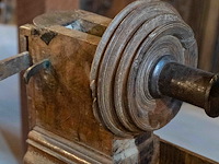 Houten draaibank ± 1700 - afbeelding 5 van  8