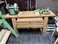Houten draaibank + kast met schaar en slijpstenen - afbeelding 7 van  8