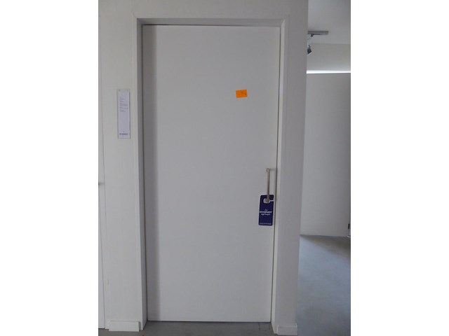 Houten draaiende binnendeur - afbeelding 1 van  1