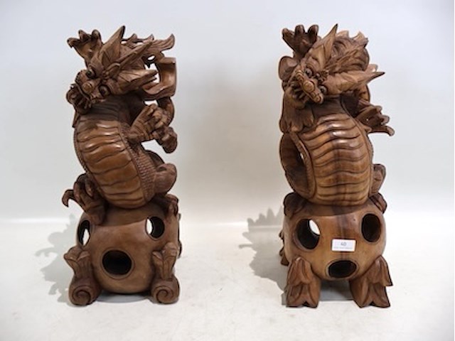 Houten drakenbeeld (x2) - afbeelding 1 van  6