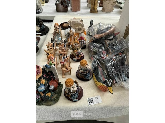 Houten eenden en beeldjes - afbeelding 3 van  6