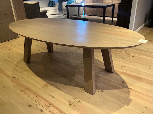 Houten eetkamertafel - afbeelding 1 van  2