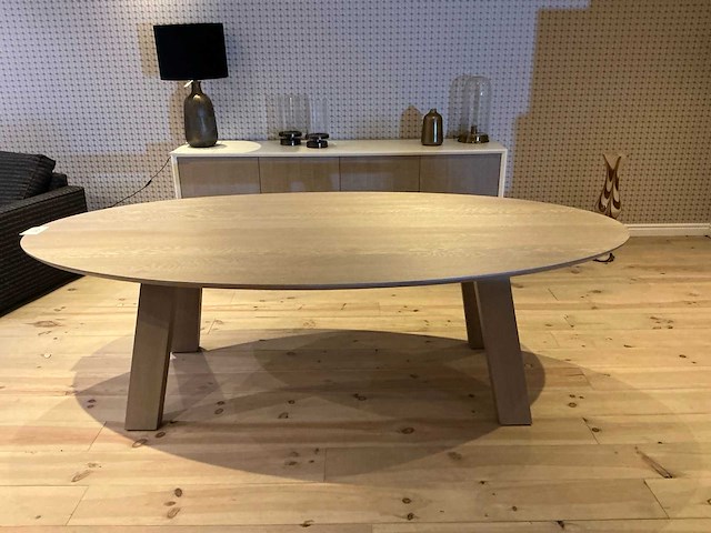 Houten eetkamertafel - afbeelding 2 van  2