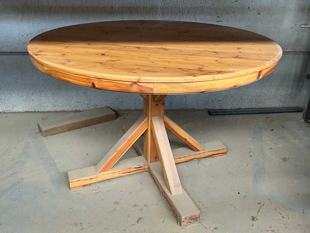Houten eetkamertafel - afbeelding 1 van  2