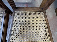 Houten eettafel met 5 rieten stoelen - afbeelding 4 van  6