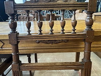 Houten eettafel met 5 rieten stoelen - afbeelding 5 van  6