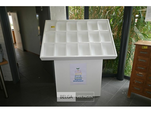 Houten etalagekast - afbeelding 2 van  5
