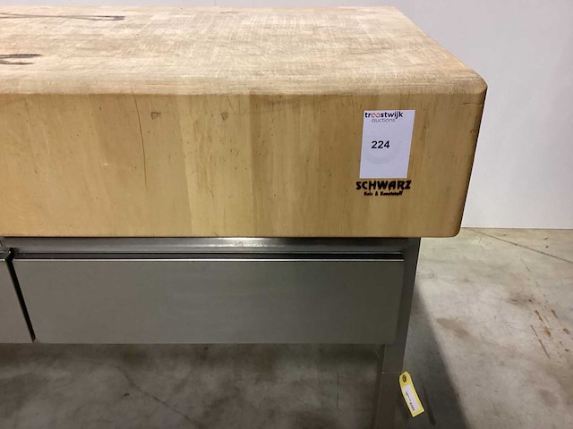 Houten hakblok op inox onderstel met lades - various meat processing - afbeelding 1 van  6