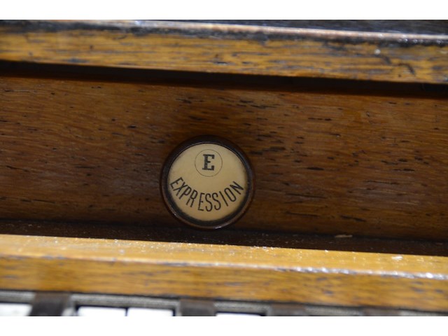 Houten harmonium - afbeelding 5 van  7