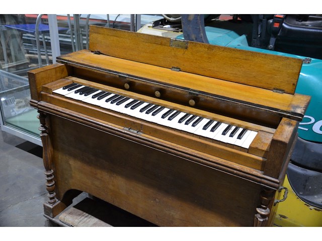 Houten harmonium - afbeelding 6 van  7