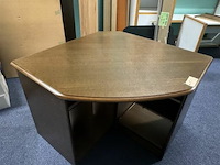 Houten hoekbureel - afbeelding 1 van  3