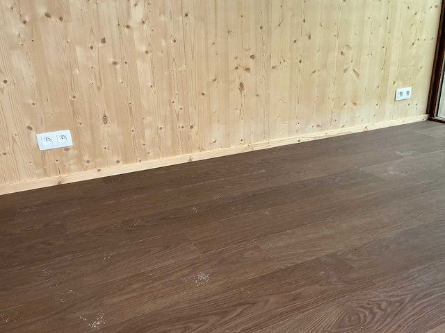 Houten kantoorunit op aanhanger - afbeelding 15 van  29