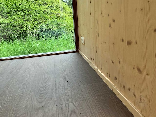 Houten kantoorunit op aanhanger - afbeelding 16 van  29