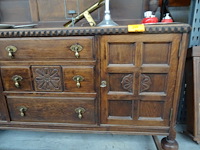 Houten kast + decoratie - afbeelding 4 van  6