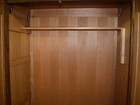 Houten kast met 5 deuren - afbeelding 3 van  4