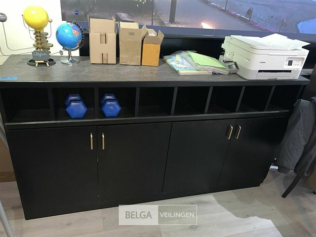 Houten kast met marmeren blad - afbeelding 1 van  2