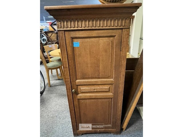 Houten kast met postvakjes - afbeelding 1 van  3