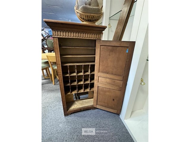 Houten kast met postvakjes - afbeelding 3 van  3