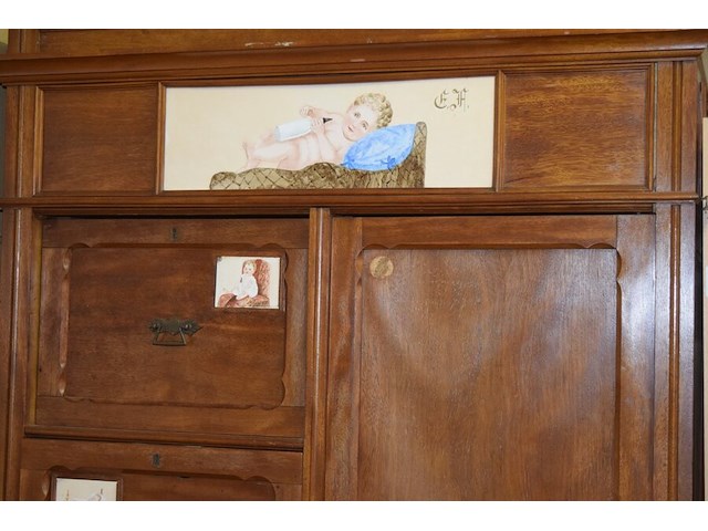Houten kast met siertegels, 6 lades en 1 deur - afbeelding 2 van  5