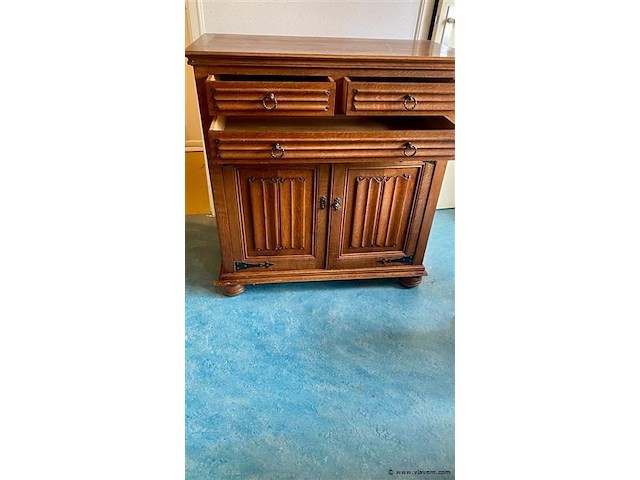 Houten kast - afbeelding 1 van  3