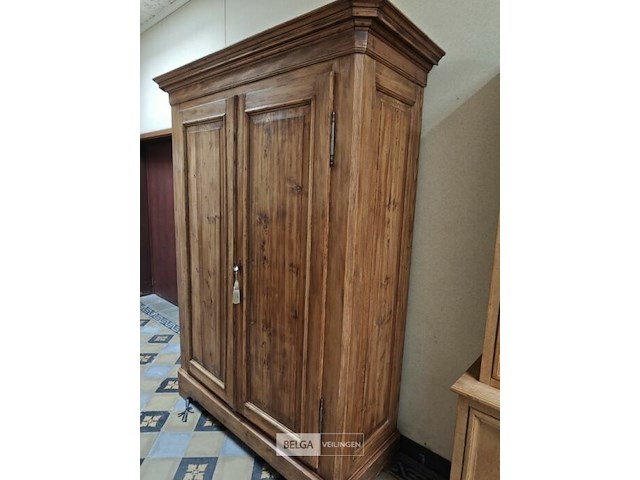 Houten kast - afbeelding 1 van  7