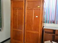 Houten kast - afbeelding 1 van  6