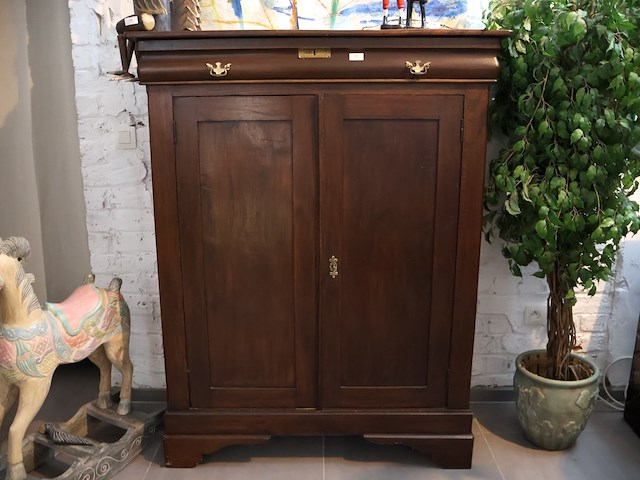 Houten kast - afbeelding 1 van  6