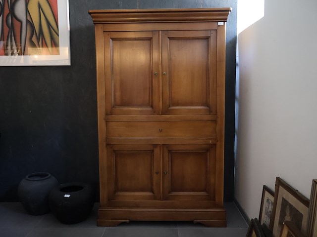 Houten kast - afbeelding 1 van  5