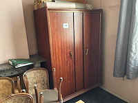 Houten kast - afbeelding 1 van  4