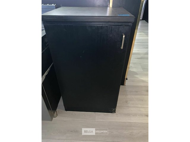 Houten kastje met marmeren blad - afbeelding 1 van  2