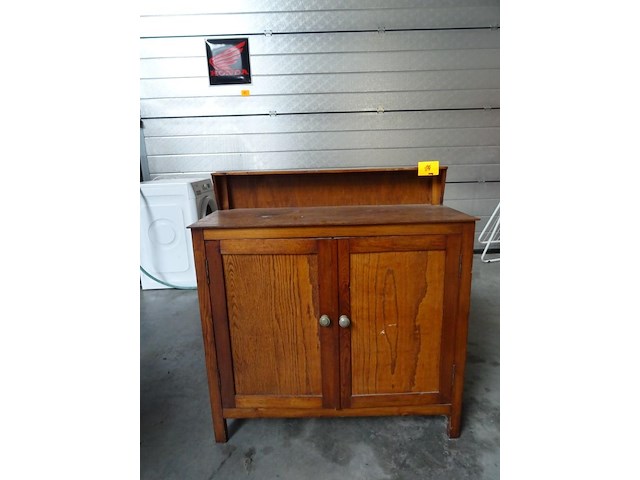 Houten kastje - afbeelding 1 van  4