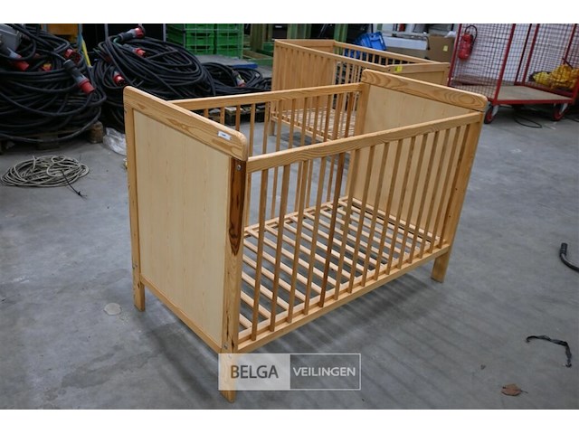 Houten kinderbed - afbeelding 1 van  4