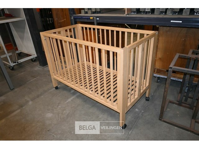 Houten kinderbed - afbeelding 1 van  4