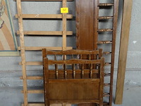 Houten kinderbedje - afbeelding 1 van  3